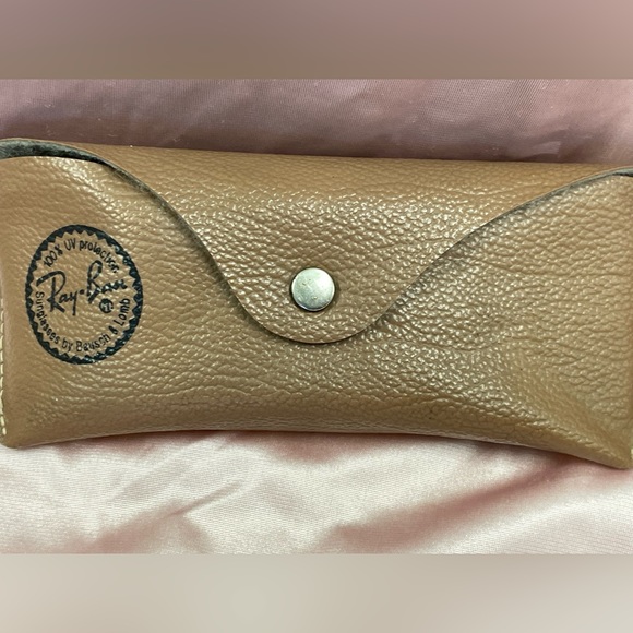 RARE Vintage B&L Ray-Ban Aviators Sunglasses with Case - Picture 15 of 16